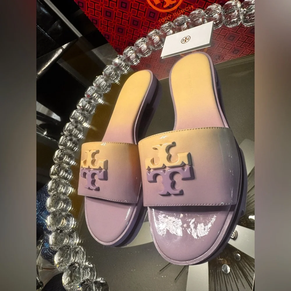 Tory Burch Everly Slide Flat Soft Patent Leather Sweet corn/Lavender Cloud. SZ 5